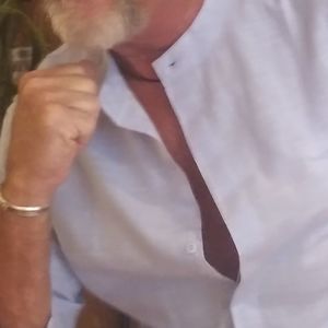 Meet your Posher, Larry